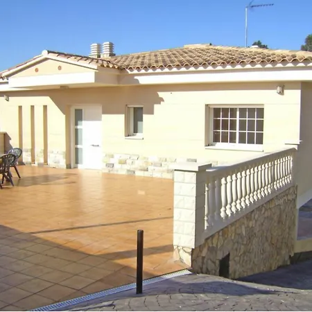 104029 House In *